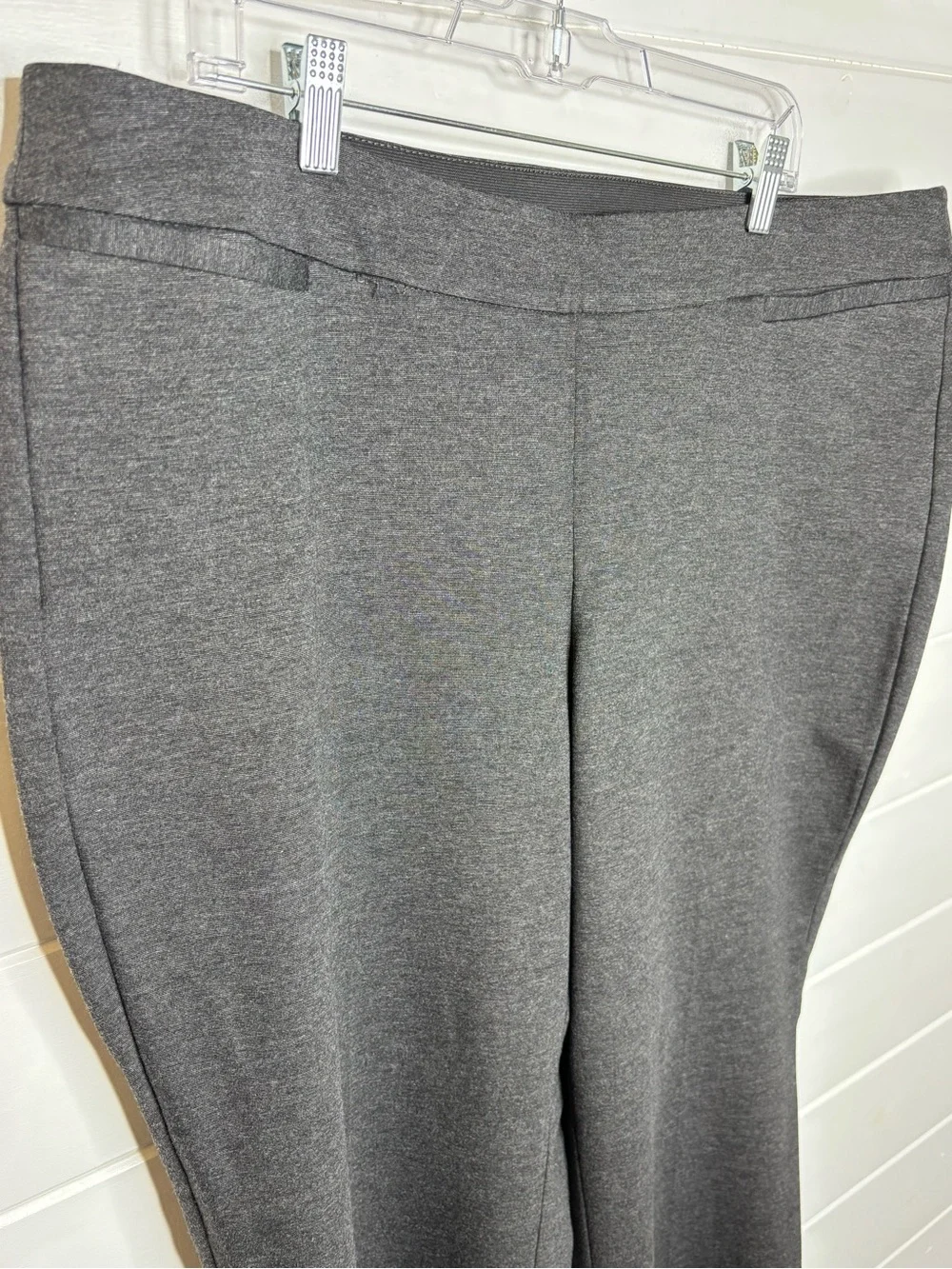 Lane Bryant Pull-On Career Pants Gray Stretch Straight Leg Size 18/20 Regular